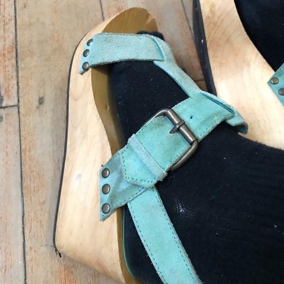 Green Suede Wooden Platform Wedges - Picture 6 of 13